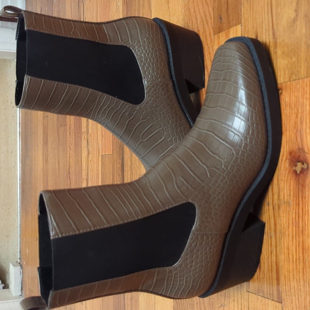 Open Edit Chelsea Boots
